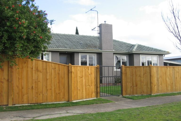 Photo of property in 30 Churchill Avenue, Feilding, 4702