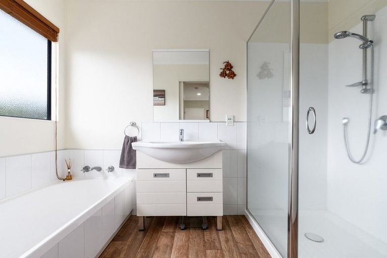 Photo of property in 48a Pine Avenue, Otumoetai, Tauranga, 3110