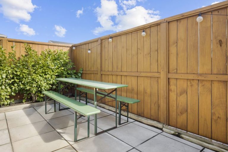 Photo of property in 18/25 Tacy Street, Kilbirnie, Wellington, 6022