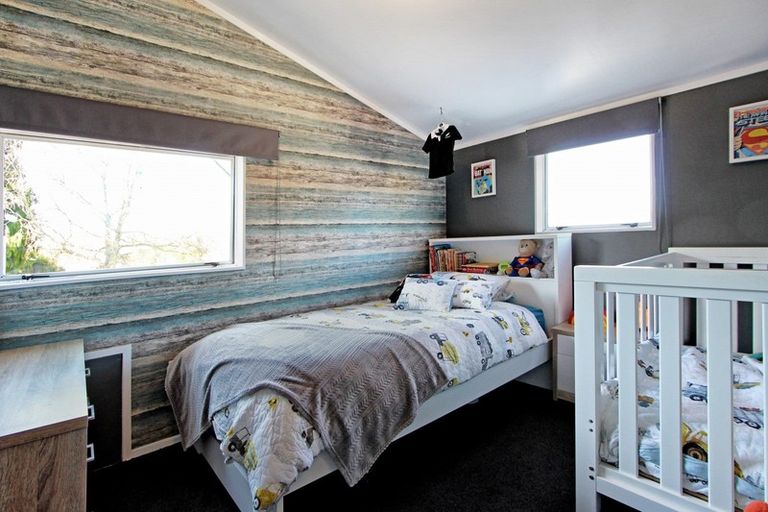 Photo of property in 14 Beryl Place, Pukehangi, Rotorua, 3015