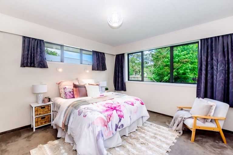 Photo of property in 40 Te Rauparaha Street, Otaki, 5512