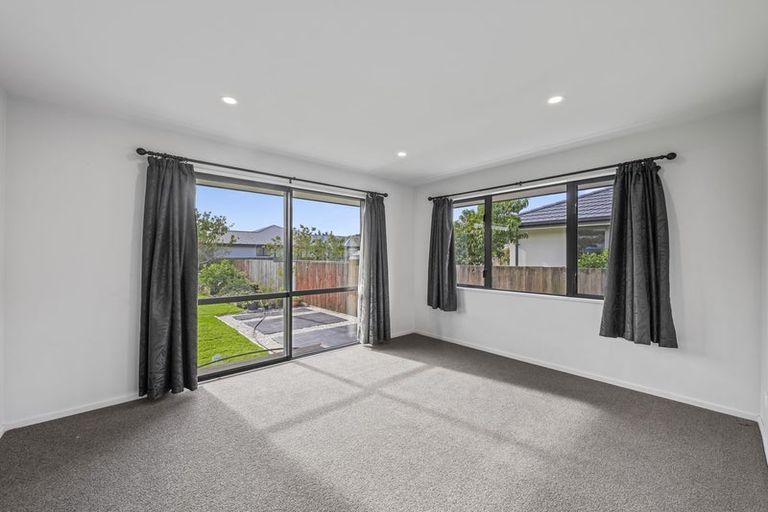 Photo of property in 38 Rawson Street, New Brighton, Christchurch, 8083