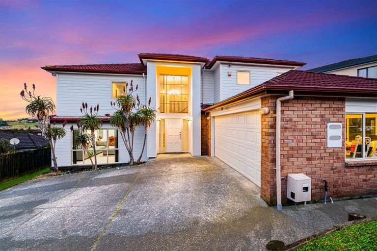 Photo of property in 23 Virginia Street, Henderson, Auckland, 0612