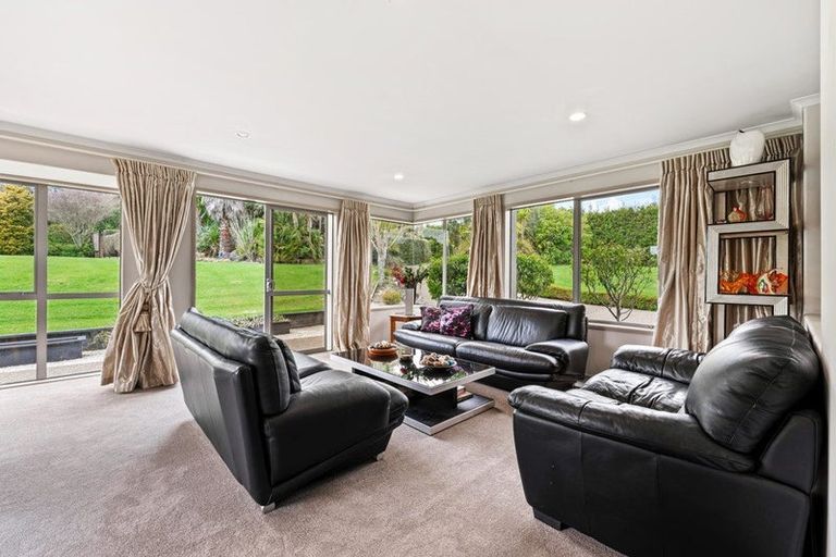 Photo of property in 175 Oraha Road, Kumeu, 0892