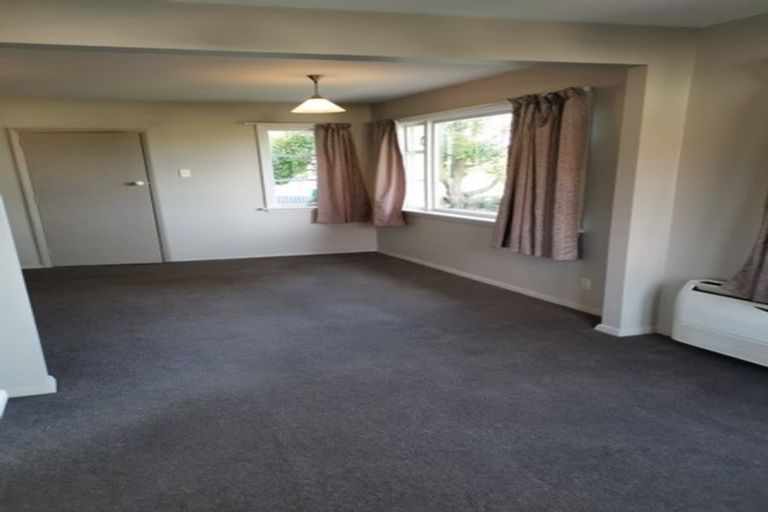 Photo of property in 303 Wainoni Road, Avondale, Christchurch, 8061