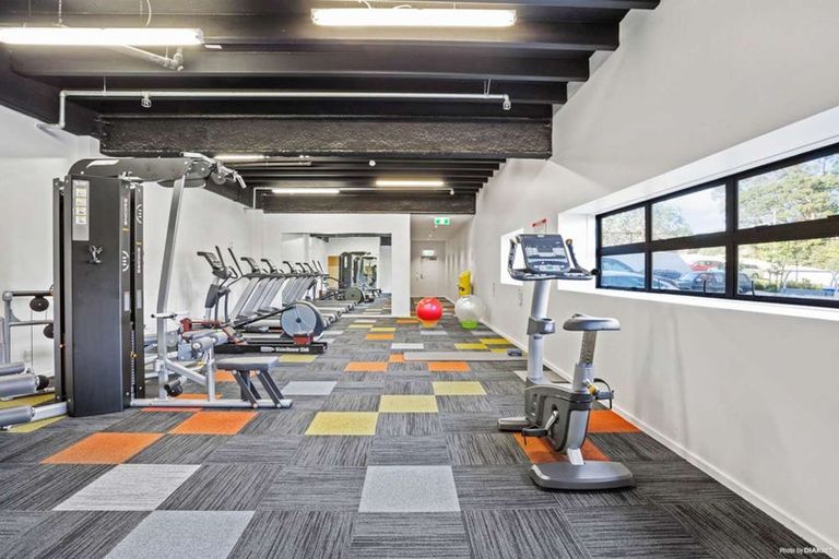 Photo of property in 10d/30 Westward Ho, Glen Eden, Auckland, 0602