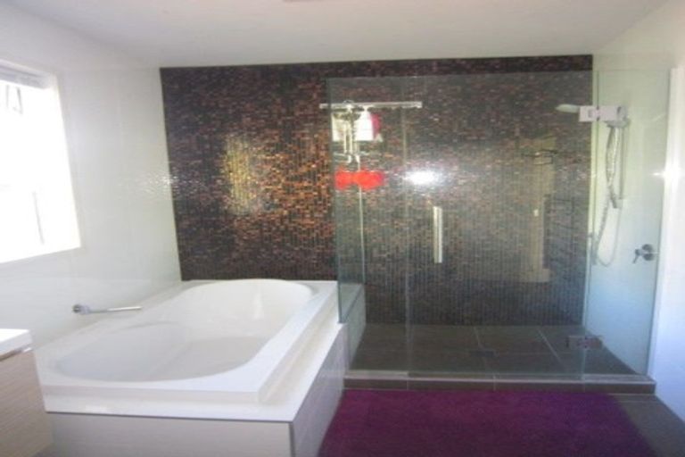 Photo of property in 1 Cherry Grove, Strathmore Park, Wellington, 6022