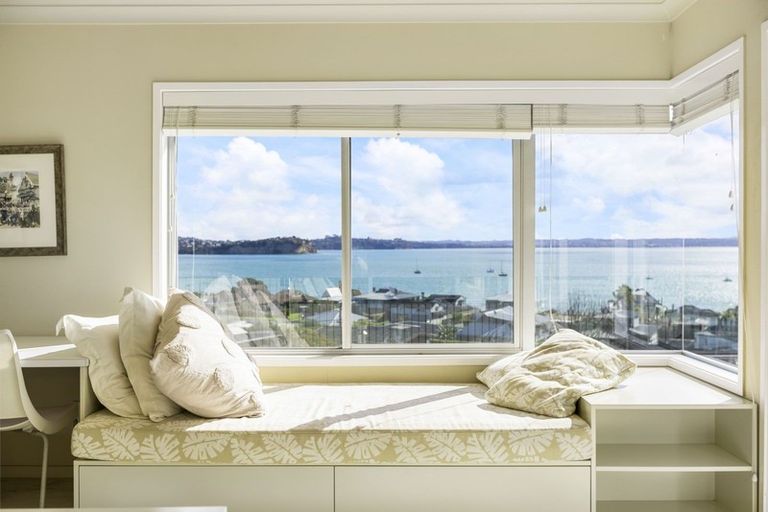 Photo of property in 53a De Luen Avenue, Tindalls Beach, Whangaparaoa, 0930