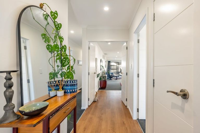 Photo of property in 123 Mawai Hakona Drive, Wallaceville, Upper Hutt, 5018