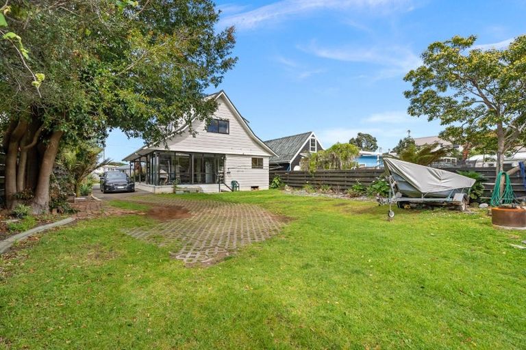 Photo of property in 1843 Ngunguru Road, Ngunguru, Whangarei, 0173