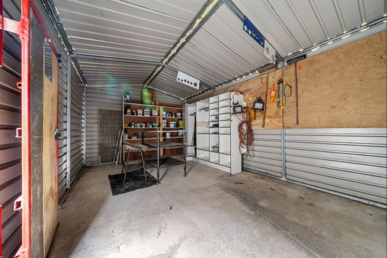 Photo of property in 3a Marchant Place, Westown, New Plymouth, 4310
