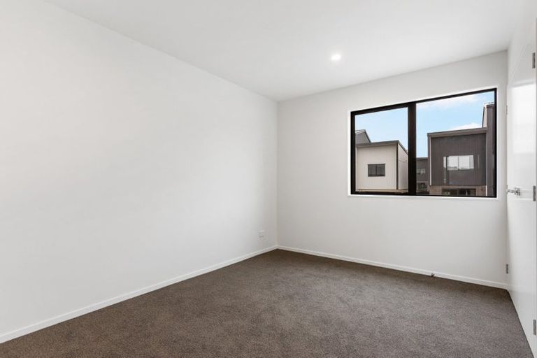 Photo of property in 74 Selo Street, Glen Eden, Auckland, 0602