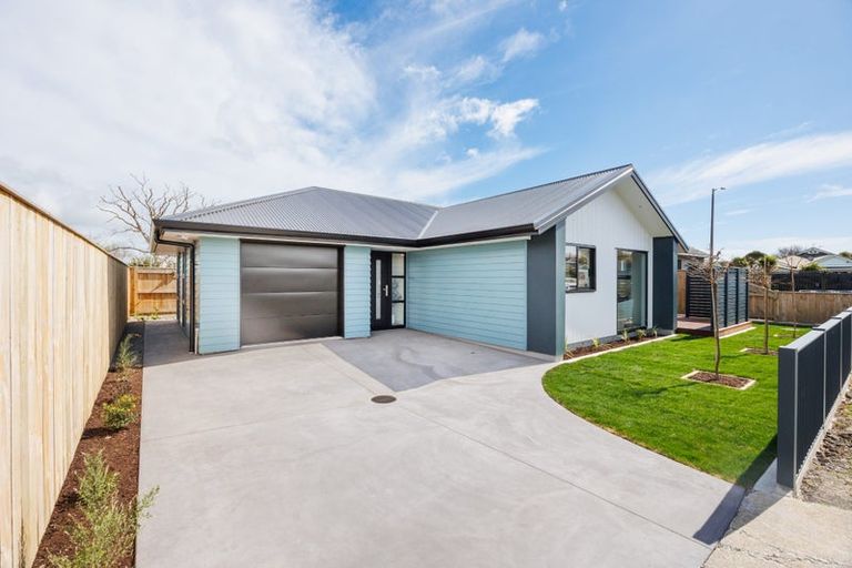 Photo of property in 2 Albert Street, Palmerston North, 4414
