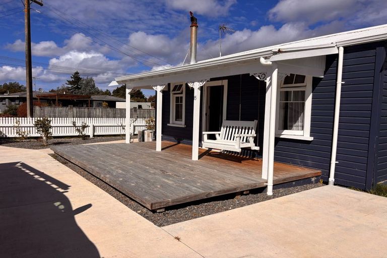 Photo of property in 15 Delhi Avenue, Aramoho, Whanganui, 4500