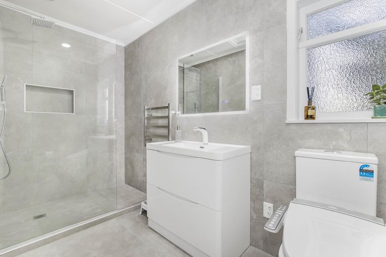 Photo of property in 21 Butterworth Avenue, Opaheke, Papakura, 2113