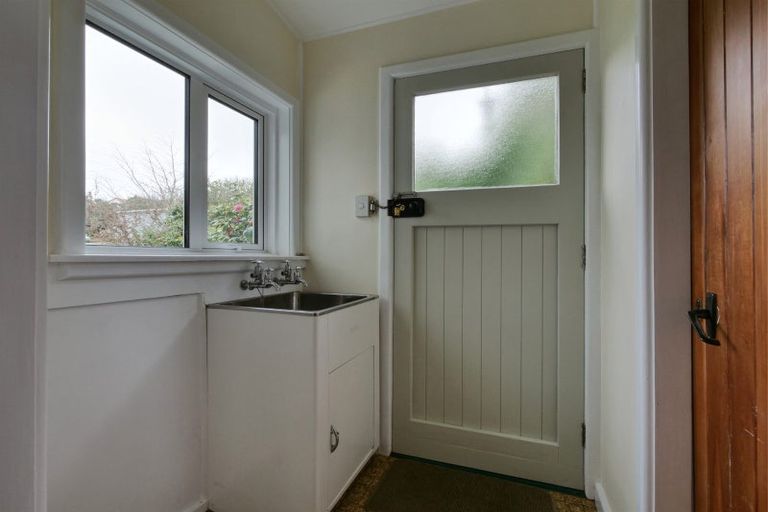 Photo of property in 42 Cashmere Avenue, Khandallah, Wellington, 6035