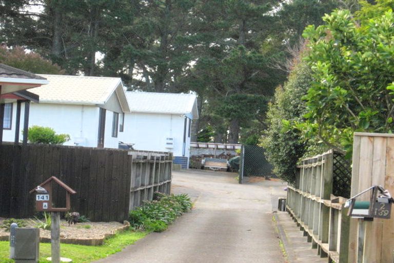 Photo of property in 2/139 Carnoustie Drive, Wattle Downs, Auckland, 2103