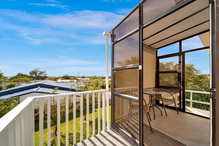 Photo of property in 15b Mayfair Place, Westown, New Plymouth, 4310