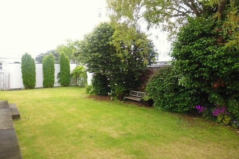 Photo of property in 16a Bellevue Road, Woburn, Lower Hutt, 5010