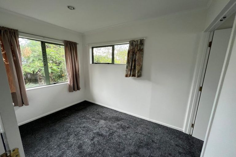 Photo of property in 3 Poinsettia Place, Henderson, Auckland, 0610