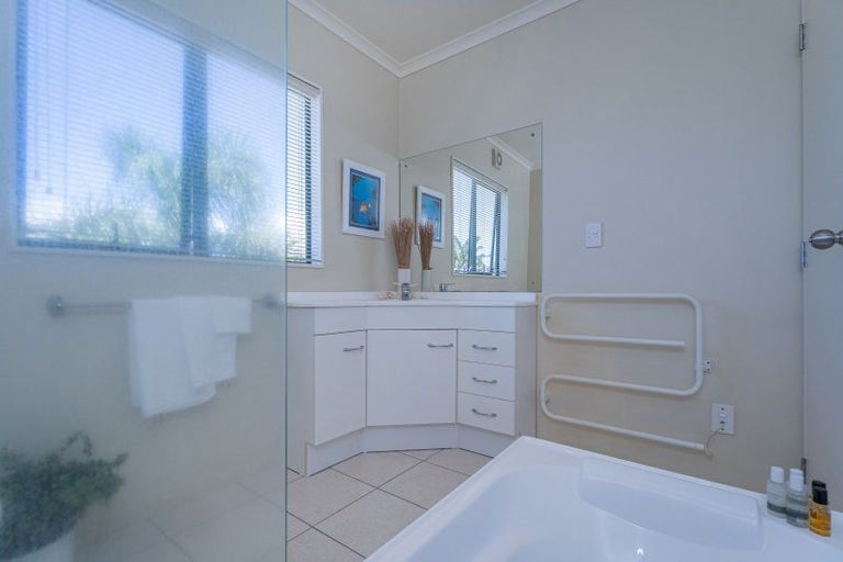 Photo of property in 12 Cathedral Court, Hahei, Whitianga, 3591