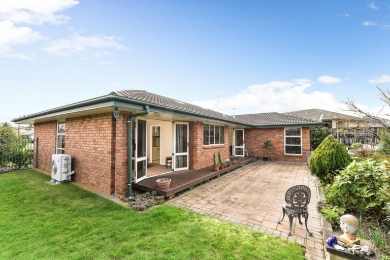 Photo of property in 8 Flora Way, Rototuna, Hamilton, 3210