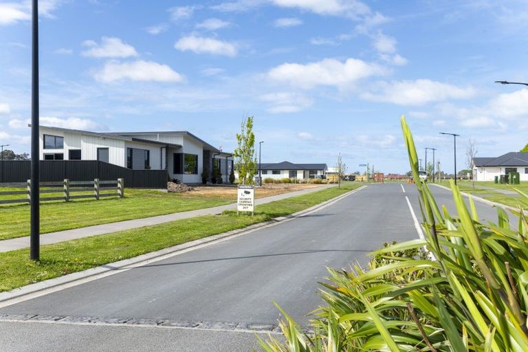 Photo of property in 10 Allan Avenue, Makauri, 4071