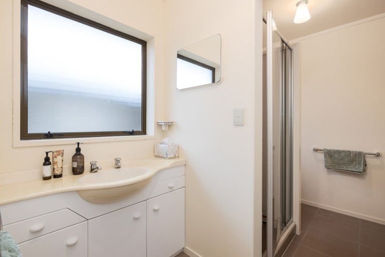 Photo of property in 74 Raukawa Drive, Bethlehem, Tauranga, 3110