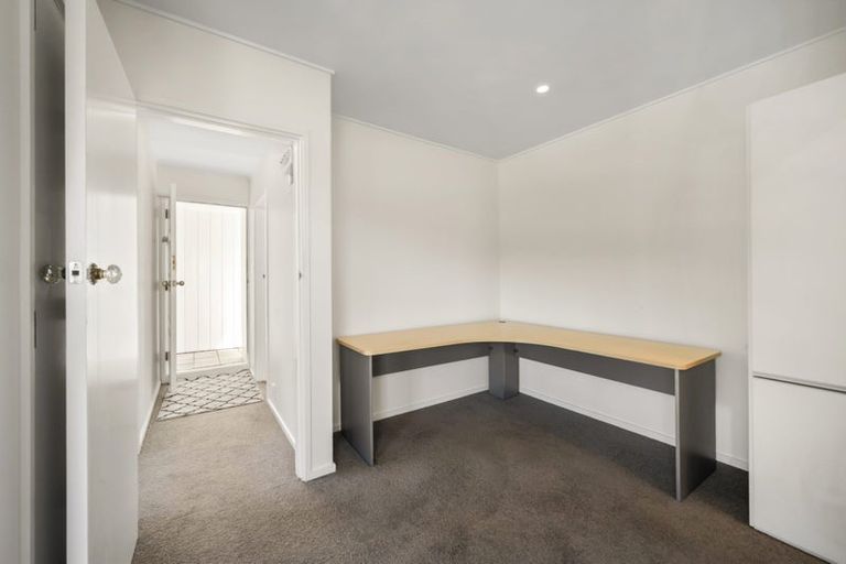 Photo of property in 2 Overtoun Terrace, Hataitai, Wellington, 6021