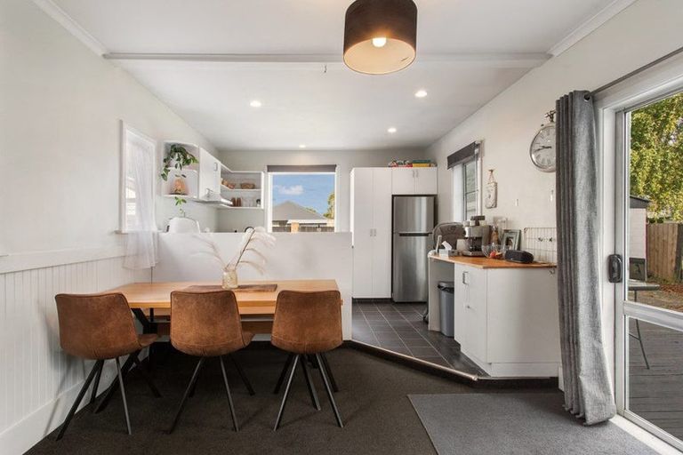 Photo of property in 19 North Parade, Richmond, Christchurch, 8013