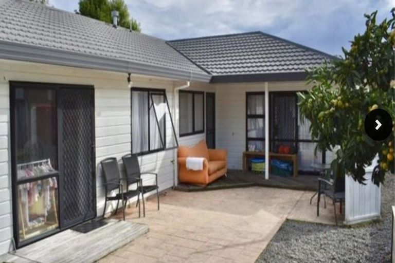 Photo of property in 12 Renata Road, Otaki, 5512