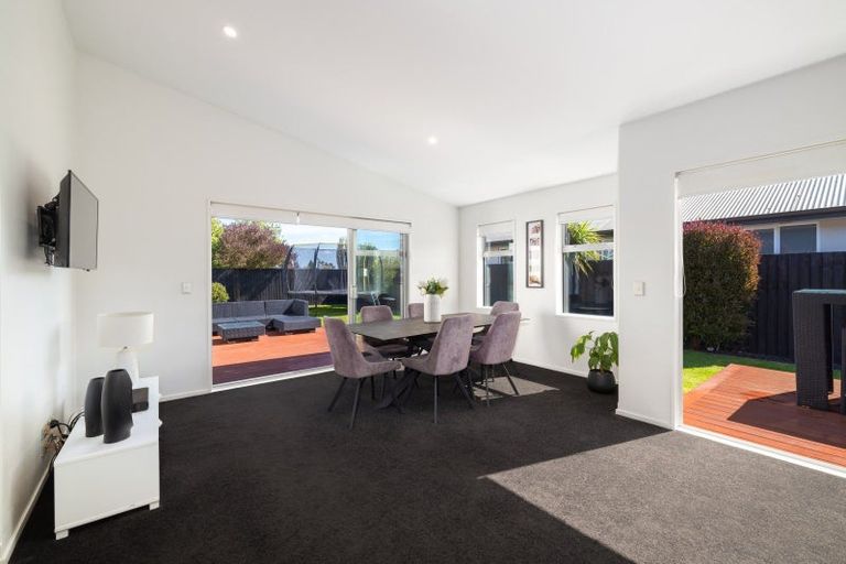Photo of property in 115 Metehau Street, Marshland, Christchurch, 8083