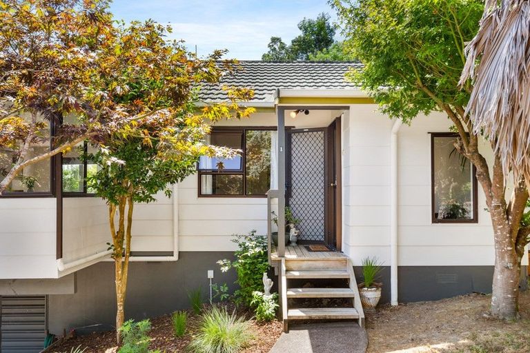 Photo of property in 1/71 Oaktree Avenue, Browns Bay, Auckland, 0630