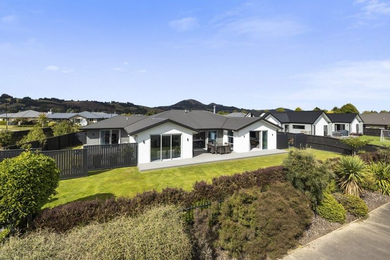 Photo of property in 23 Thornly Park Avenue, Mosgiel, 9024