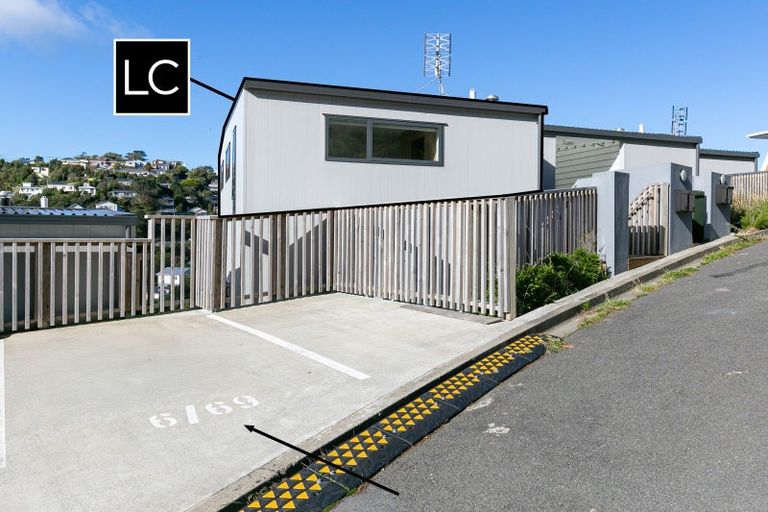 Photo of property in 6/69 Tiketike Way, Brooklyn, Wellington, 6021
