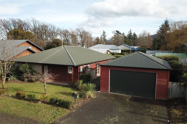 Photo of property in 3 Chisholm Crescent, Hanmer Springs, 7334