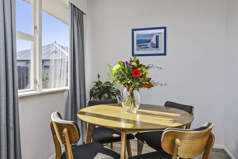 Photo of property in 806a Riverslea Road North, Parkvale, Hastings, 4122