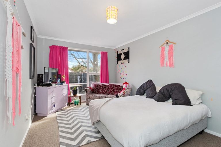 Photo of property in 1/23 Branksome Place, Parklands, Christchurch, 8083