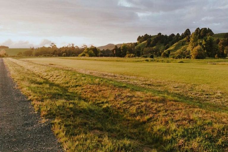 Photo of property in 14 Turaki Lane, Kaipara Flats, Warkworth, 0981