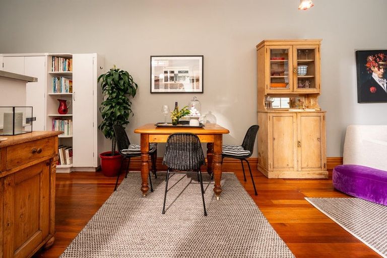 Photo of property in 93 Elizabeth Street, Mount Victoria, Wellington, 6011