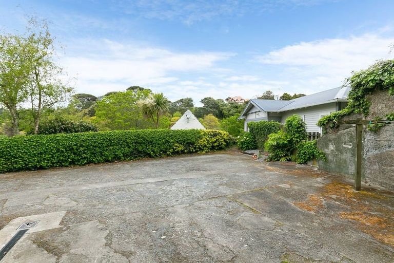 Photo of property in 7 Orangi Kaupapa Road, Northland, Wellington, 6012