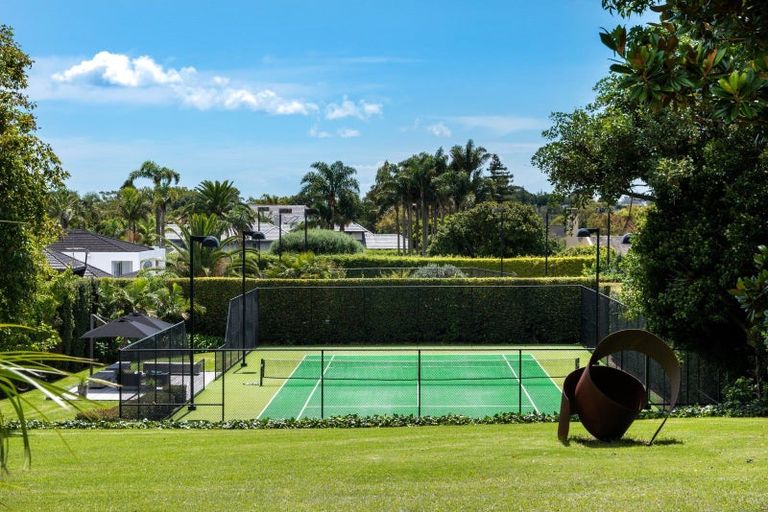 Photo of property in 13 Acmena Lane, Pakuranga, Auckland, 2010