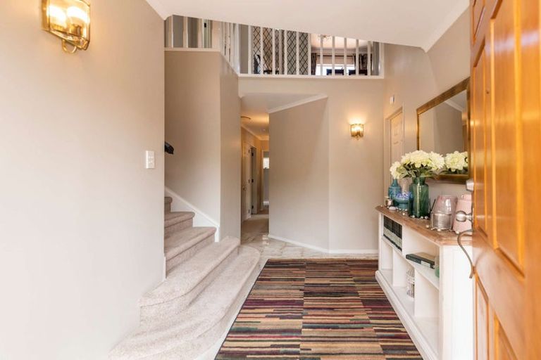 Photo of property in 2 Kaniere Place, Half Moon Bay, Auckland, 2012