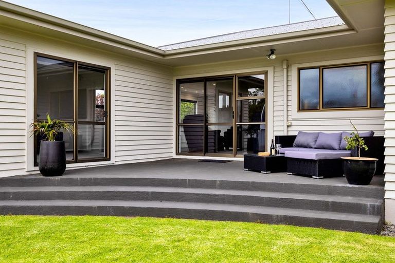 Photo of property in 38 Hunter Street, Hawera, 4610