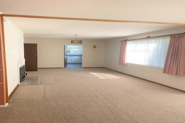 Photo of property in 10 Stephen Street, Johnsonville, Wellington, 6037