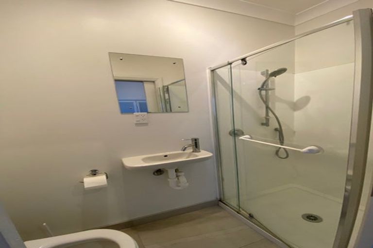 Photo of property in 20 Scarborough Terrace, Mount Victoria, Wellington, 6011