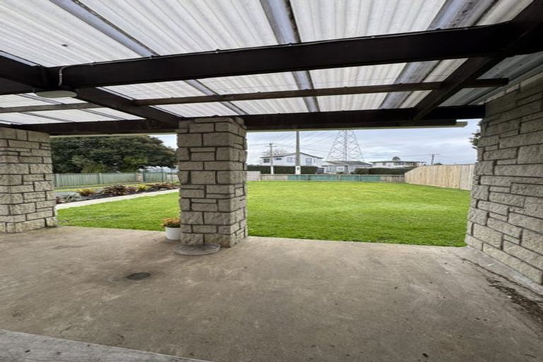 Photo of property in 11 Takanini Road, Takanini, 2112