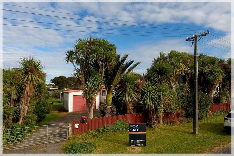 Photo of property in 17 Aru Street, Tangimoana, 4822