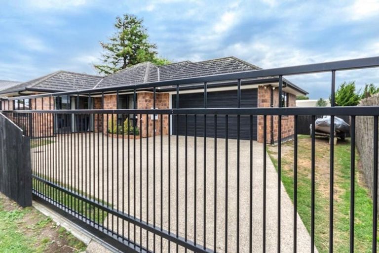 Photo of property in 9b Cosgrave Road, Papakura, 2110