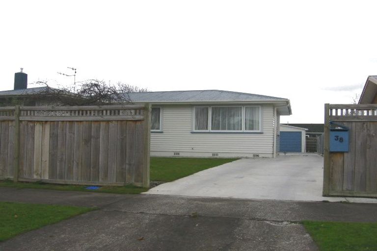 Photo of property in 38 Karamea Crescent, Kelvin Grove, Palmerston North, 4414